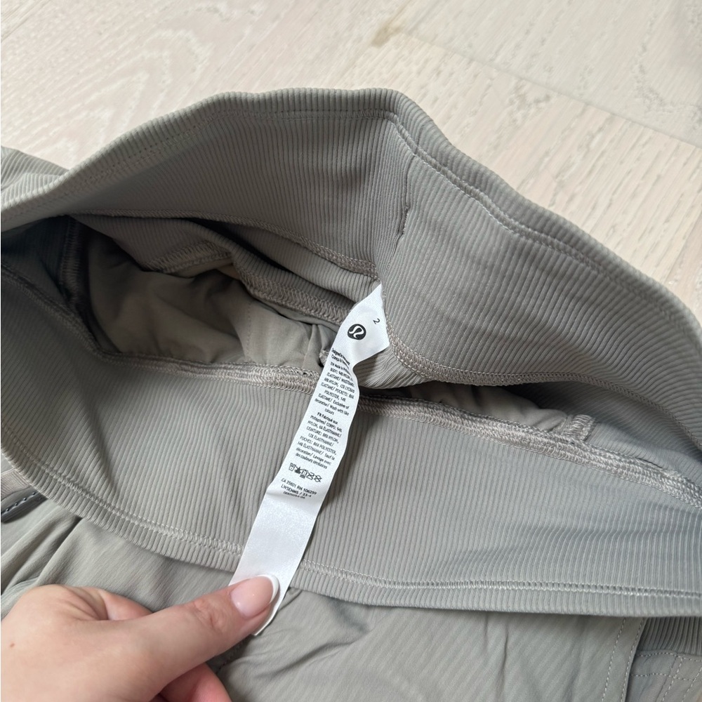 NWT Lululemon Athletica Dance Studio Mid-Rise Jogger Size 2 - Picture 5 of 6